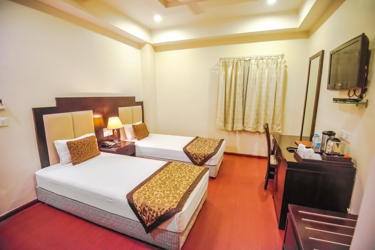 Gold Leaf Hotel Udaipur Buitenkant foto